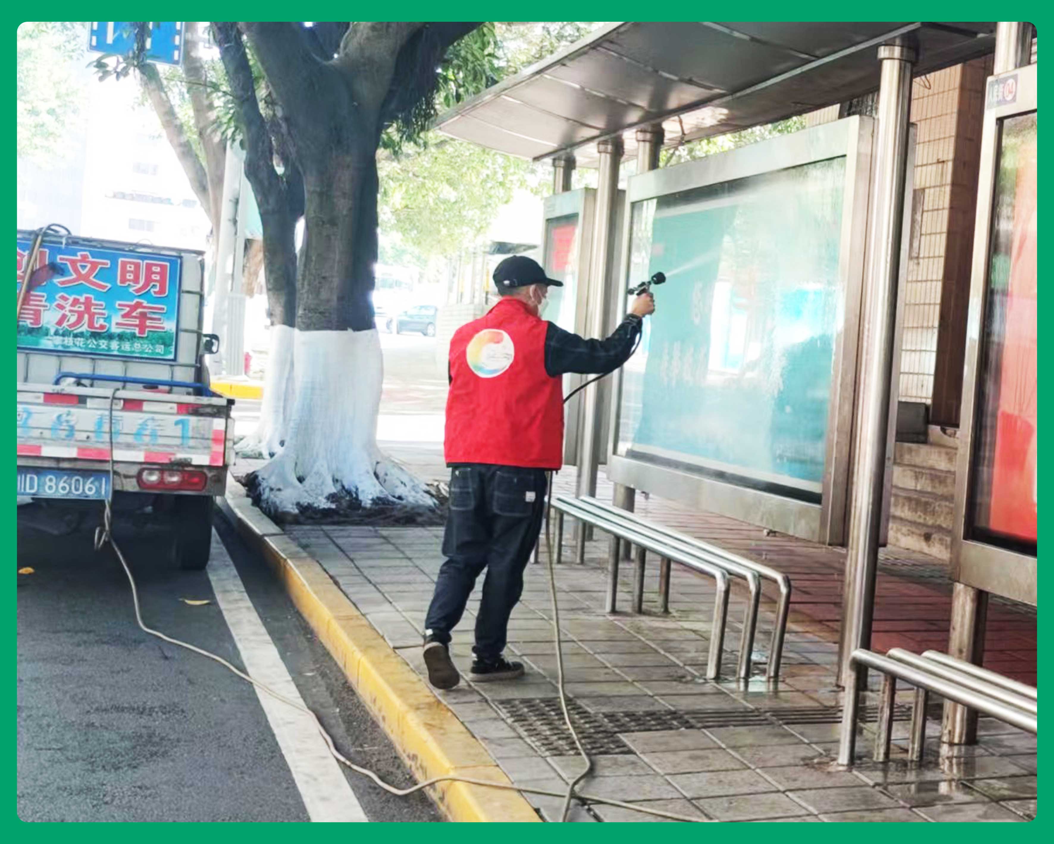 創(chuàng)建全國(guó)文明城市，公交廣告在行動(dòng)